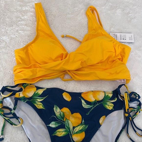 Cupshe Yellow Wrap Bikini Top Navy Lemon Print Side Tie Bottoms Set Size XL NWT - Picture 4 of 13